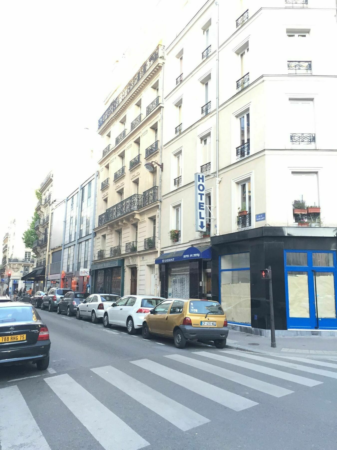 Hotel Du Metro باريس المظهر الخارجي الصورة